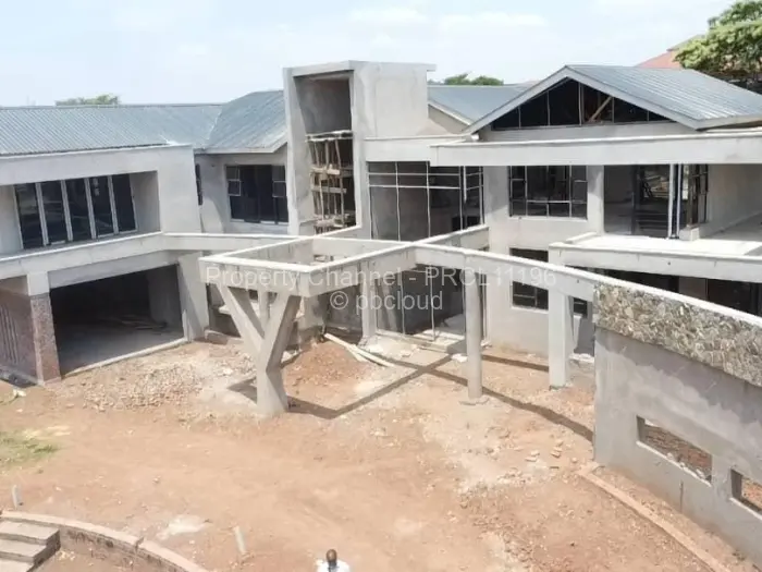 6 Bedroom House for Sale in Gletwin Park, Harare
