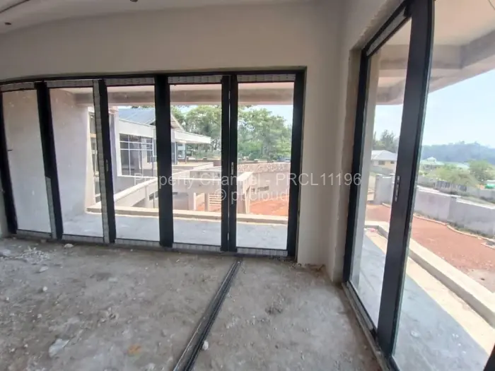 6 Bedroom House for Sale in Gletwin Park, Harare