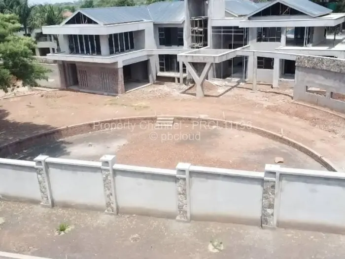 6 Bedroom House for Sale in Gletwin Park, Harare