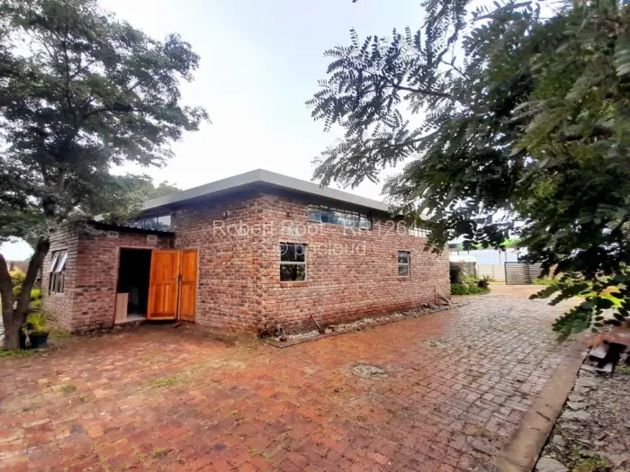 Other Commercial to Rent in Manresa, Harare