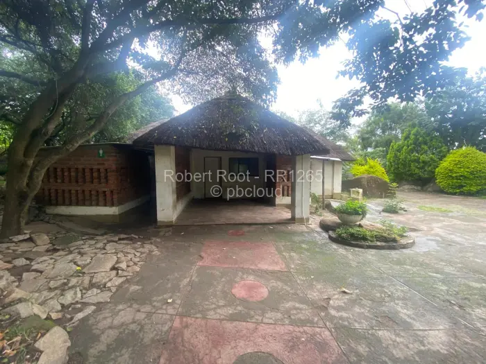 Other Commercial to Rent in Manresa, Harare