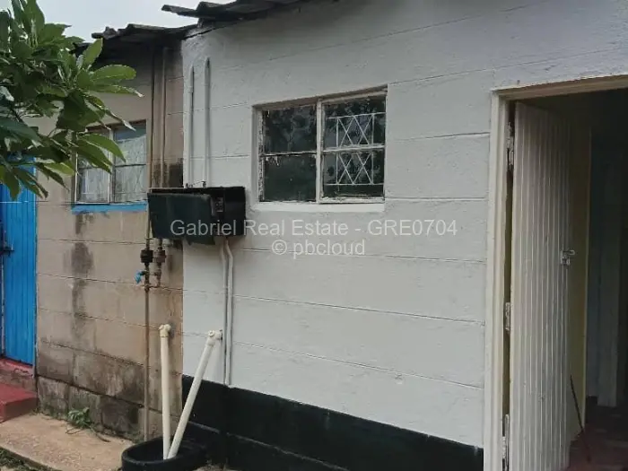 2 Bedroom House for Sale in Dangamvura, Mutare