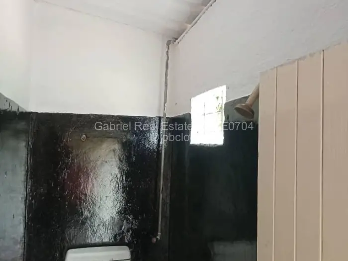 2 Bedroom House for Sale in Dangamvura, Mutare