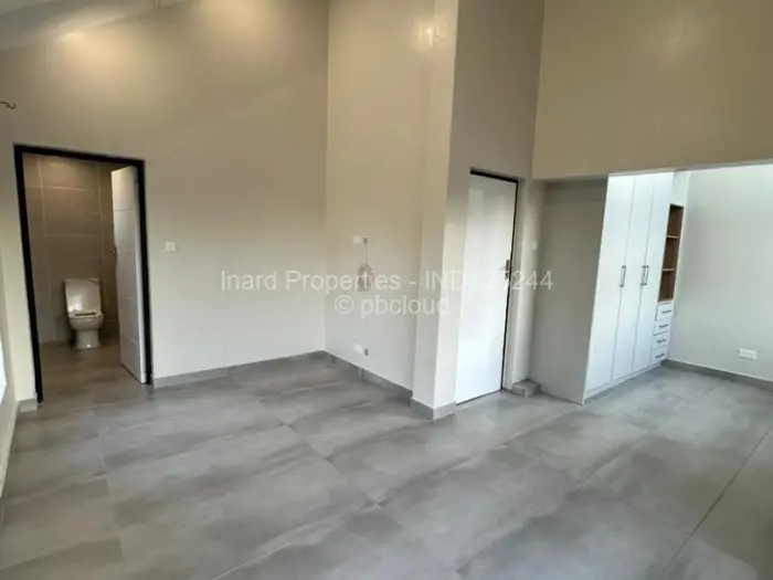 Townhouse/Cluster to Rent in Quinnington, Harare