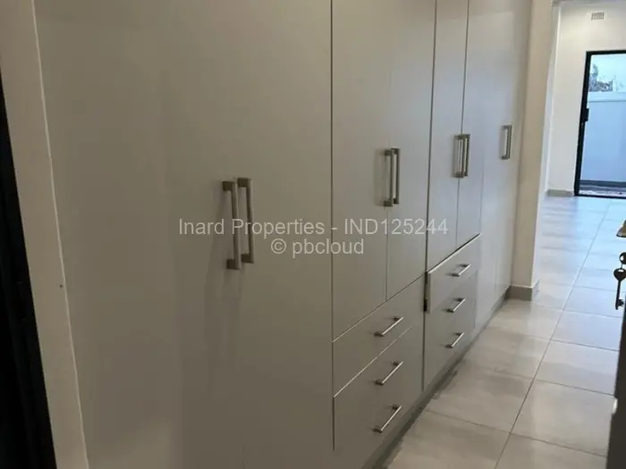 Townhouse/Cluster to Rent in Quinnington, Harare