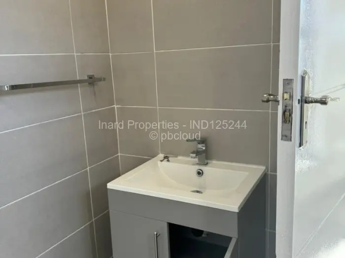 Townhouse/Cluster to Rent in Quinnington, Harare