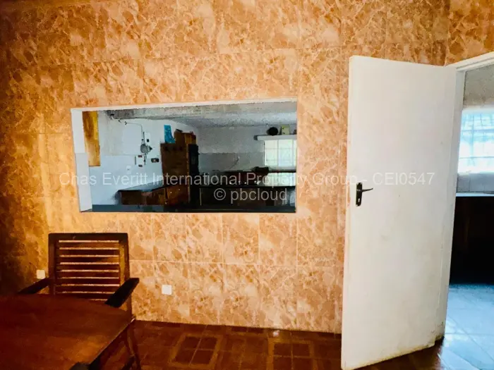 9 Bedroom House to Rent in Selbourne Park, Bulawayo
