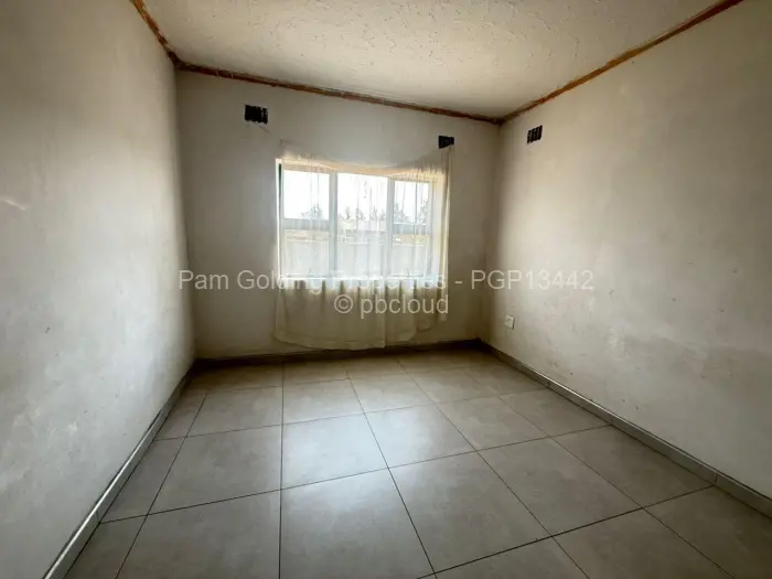 4 Bedroom House for Sale in Hillside Byo, Bulawayo