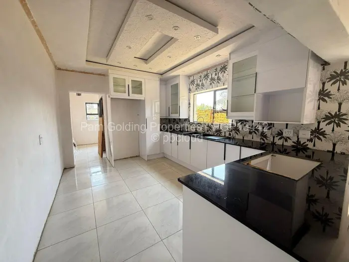 4 Bedroom House for Sale in Hillside Byo, Bulawayo