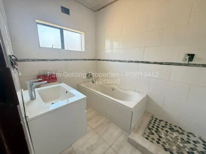 4 Bedroom House for Sale in Hillside Byo, Bulawayo