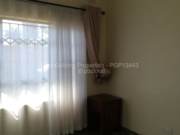 3 Bedroom Cottage/Garden Flat to Rent in Mount Pleasant Heights, Harare