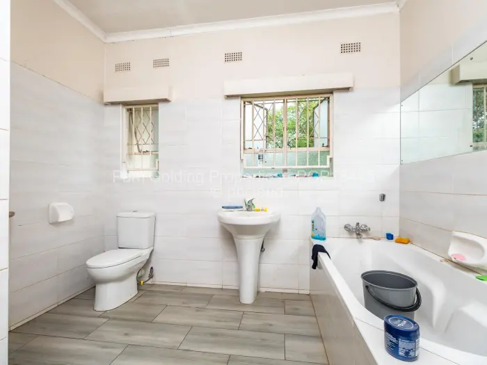 4 Bedroom House for Sale in Chisipite, Harare