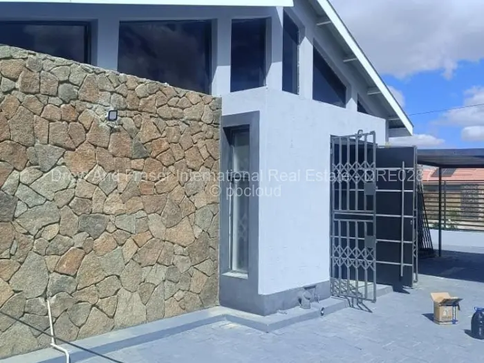 4 Bedroom House for Sale in Mabvazuva Estates, Ruwa