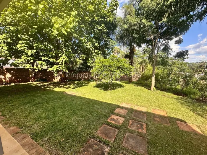 Townhouse/Cluster for Sale in Borrowdale, Harare