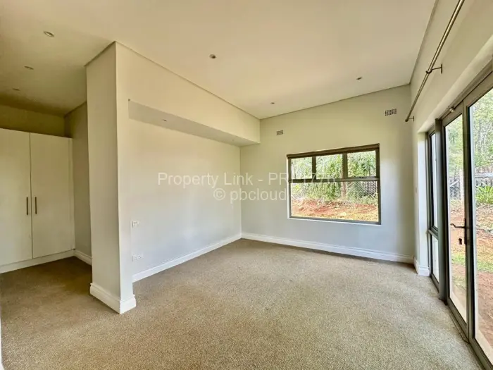 Townhouse/Cluster for Sale in Borrowdale, Harare