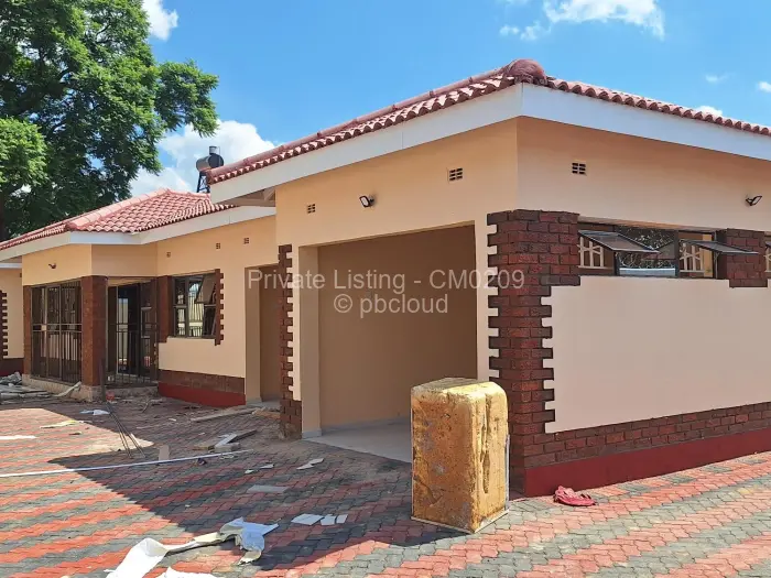 Townhouse/Cluster to Rent in Hatfield, Harare