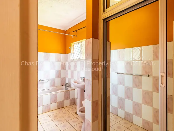 5 Bedroom House for Sale in Philadelphia, Harare