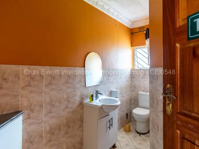 5 Bedroom House for Sale in Philadelphia, Harare