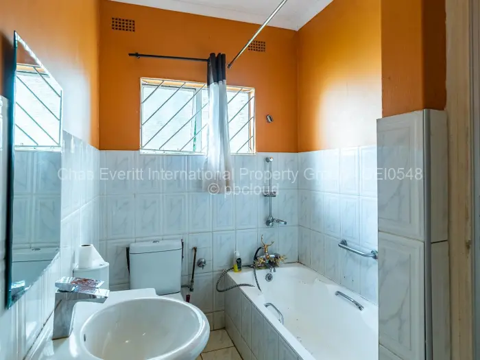 5 Bedroom House for Sale in Philadelphia, Harare