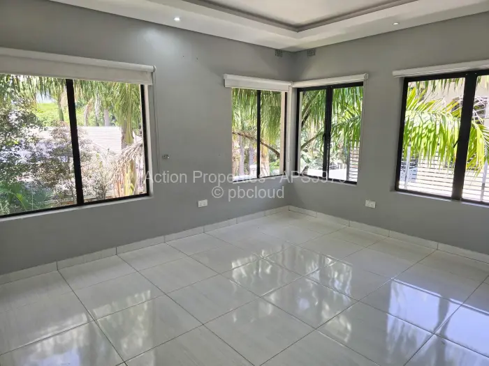 Townhouse/Cluster for Sale in Borrowdale Brooke, Harare