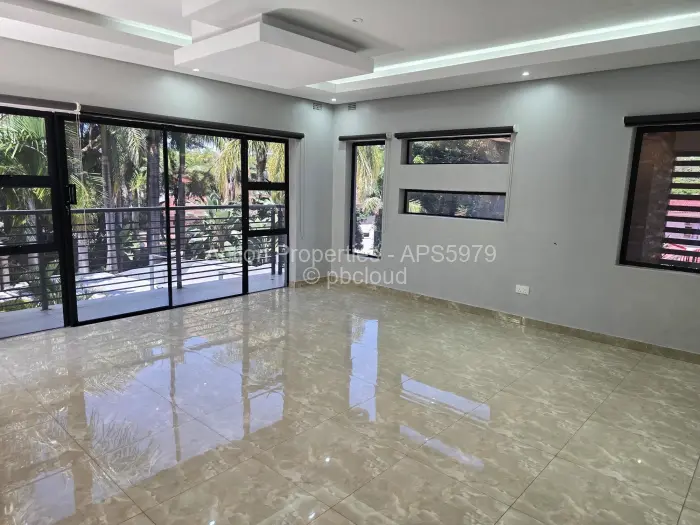 Townhouse/Cluster for Sale in Borrowdale Brooke, Harare