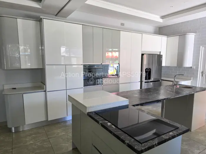 Townhouse/Cluster for Sale in Borrowdale Brooke, Harare