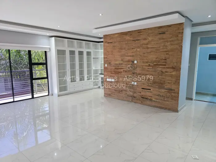 Townhouse/Cluster for Sale in Borrowdale Brooke, Harare