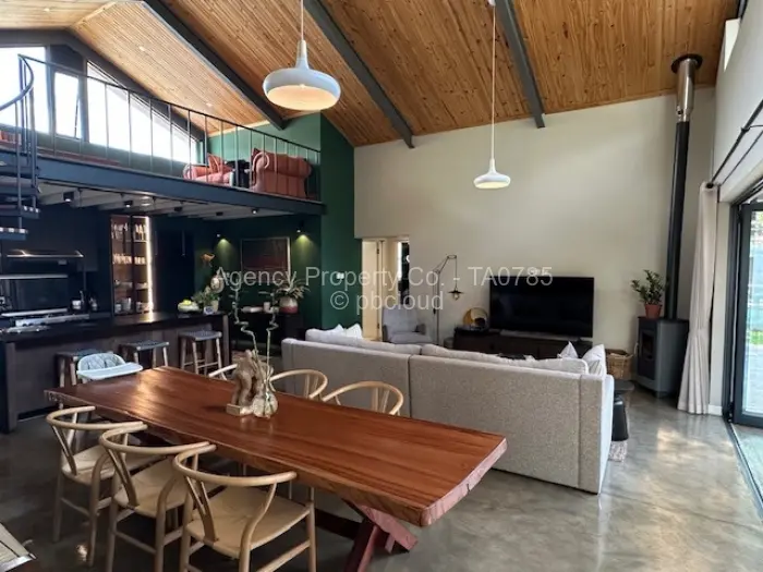 Townhouse/Cluster to Rent in Highlands, Harare