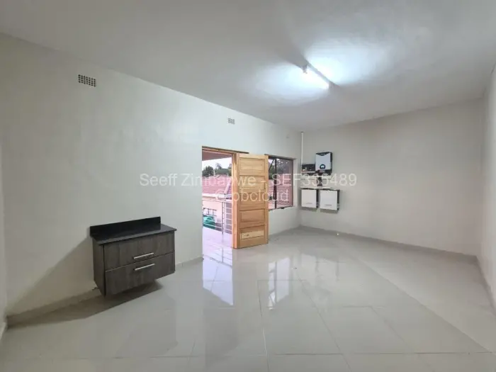 Townhouse/Cluster to Rent in Greystone Park, Harare