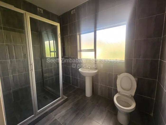 Townhouse/Cluster to Rent in Greystone Park, Harare