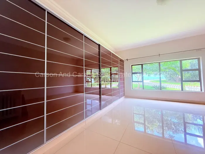 Townhouse/Cluster to Rent in Greystone Park, Harare