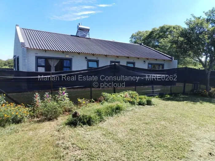 4 Bedroom Cottage/Garden Flat for Sale in Douglasdale, Bulawayo