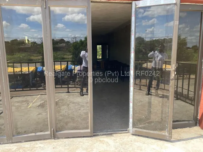 Retail/Shop for Sale in Lobengula, Bulawayo