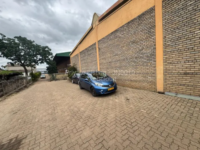 Warehouse/Industrial to Rent in Graniteside, Harare