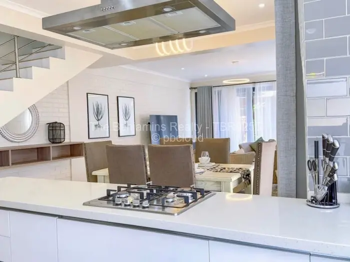 Townhouse/Cluster to Rent in Greendale, Harare