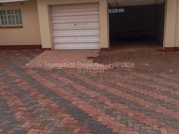 5 Bedroom House for Sale in Waterfalls, Harare