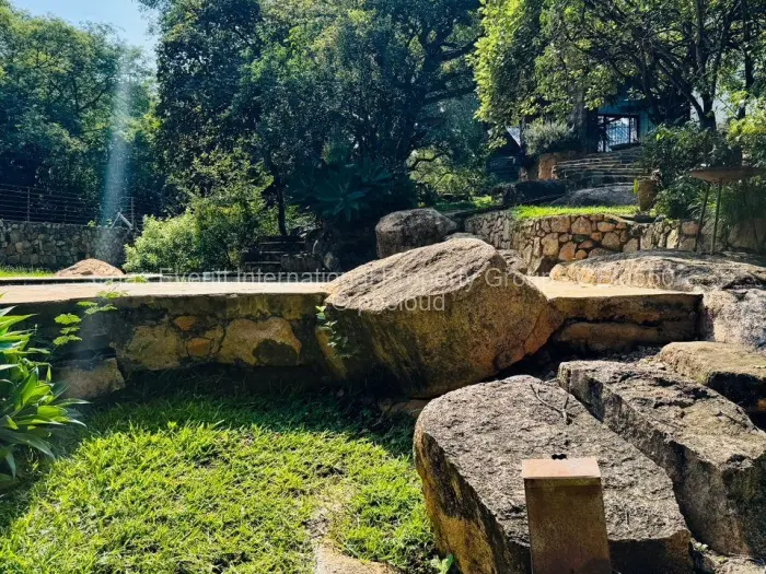 1 Bedroom Cottage/Garden Flat to Rent in Burnside, Bulawayo