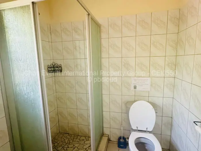 1 Bedroom Cottage/Garden Flat to Rent in Burnside, Bulawayo