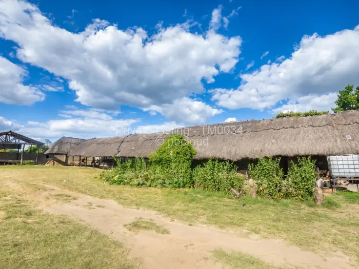 Other Commercial for Sale in Chitungwiza, Chitungwiza