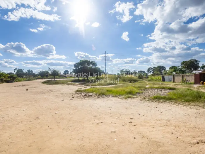 Other Commercial for Sale in Chitungwiza, Chitungwiza