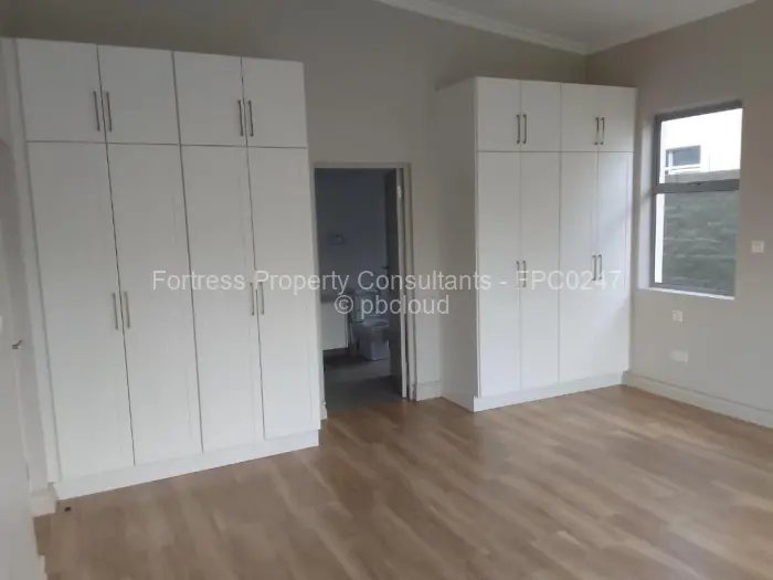 Flat/Apartment to Rent in Highlands, Harare