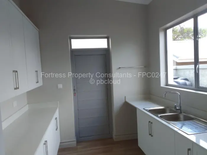 Flat/Apartment to Rent in Highlands, Harare