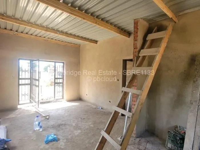 2 Bedroom House for Sale in Selbourne Park, Bulawayo