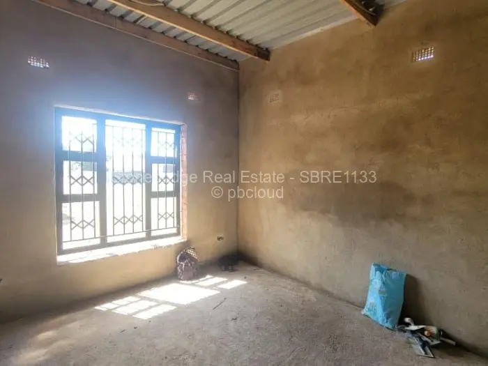 2 Bedroom House for Sale in Selbourne Park, Bulawayo