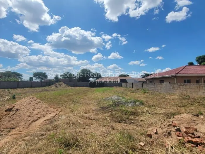 2 Bedroom House for Sale in Selbourne Park, Bulawayo