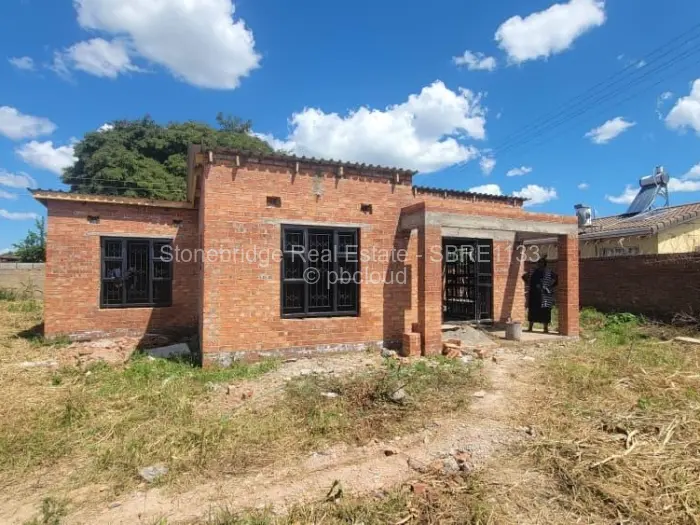 2 Bedroom House for Sale in Selbourne Park, Bulawayo