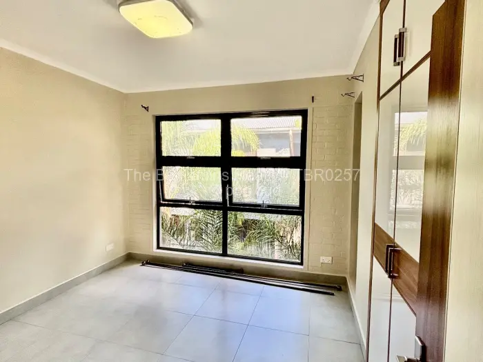Townhouse/Cluster to Rent in Greendale, Harare