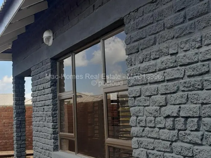 4 Bedroom House for Sale in Mabvazuva Estates, Ruwa