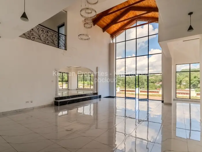 Townhouse/Cluster for Sale in Helensvale, Harare