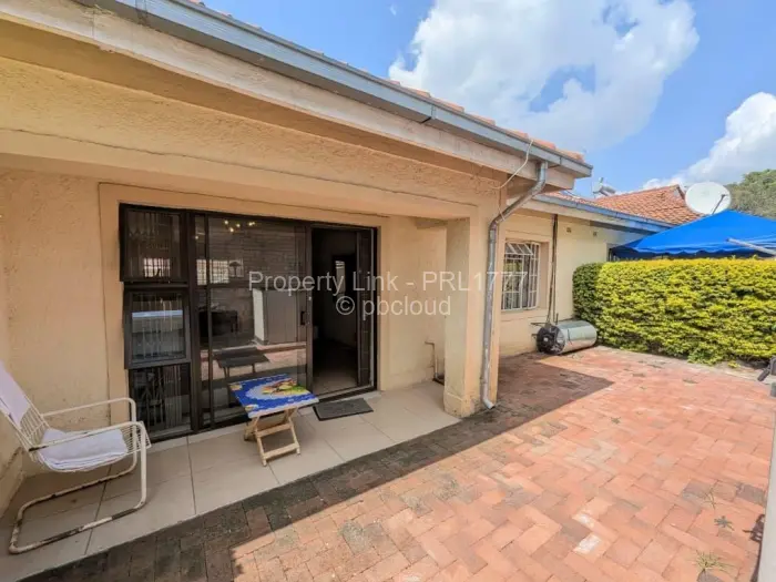 2 Bedroom Cottage/Garden Flat for Sale in Newlands, Harare